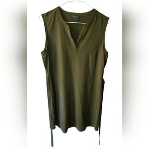 Eddie Bauer Sleeveless dress with ties